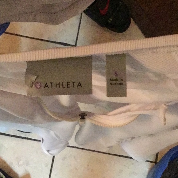 Athleta - Picture 3 of 3